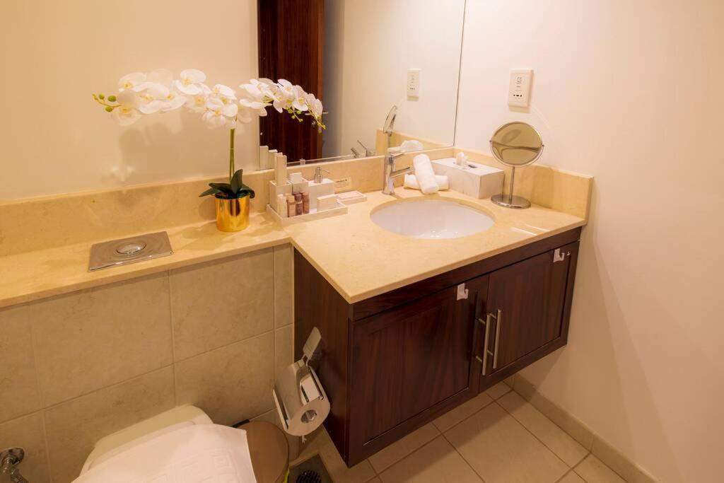 First Class 2Br With Full Burj Khalifa And Fountain View Dubaj Exteriér fotografie